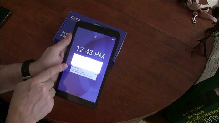 How to Apply for a Free Q Link Wireless Tablet