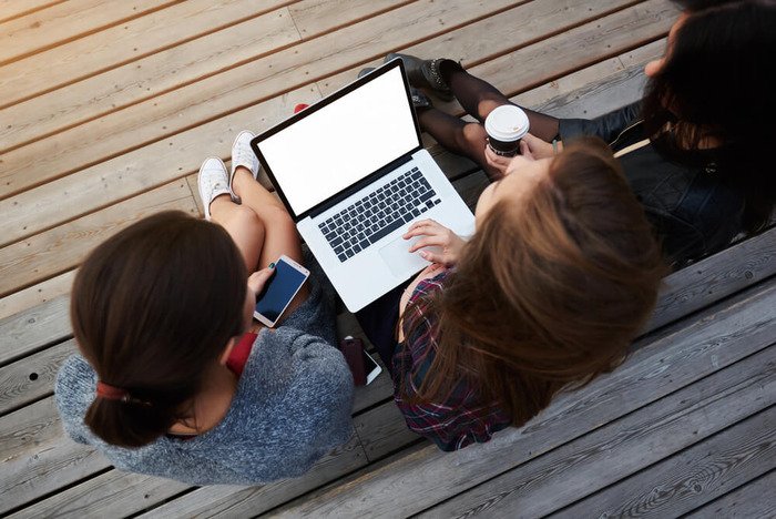 Where to Find Free Laptops for College Students