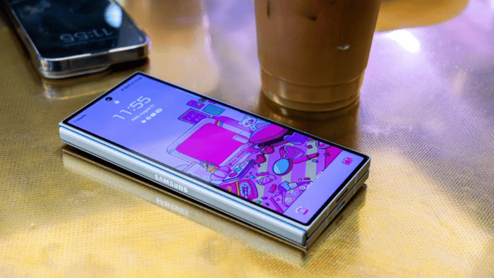 Pros and Cons of Free Galaxy Z Fold Government Phone