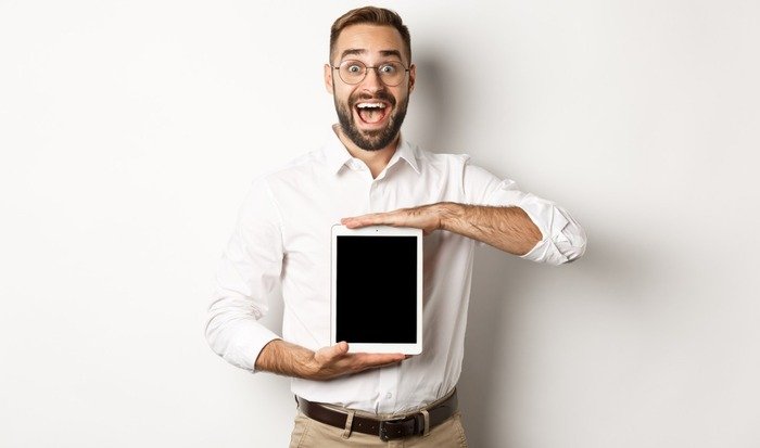 Who Is Qualified for a Free Tablet Under EBB